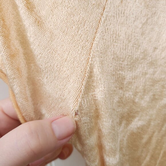 Vintage 1970's Soft Cream Velvet Peasant Style Top - Picture 13 of 15